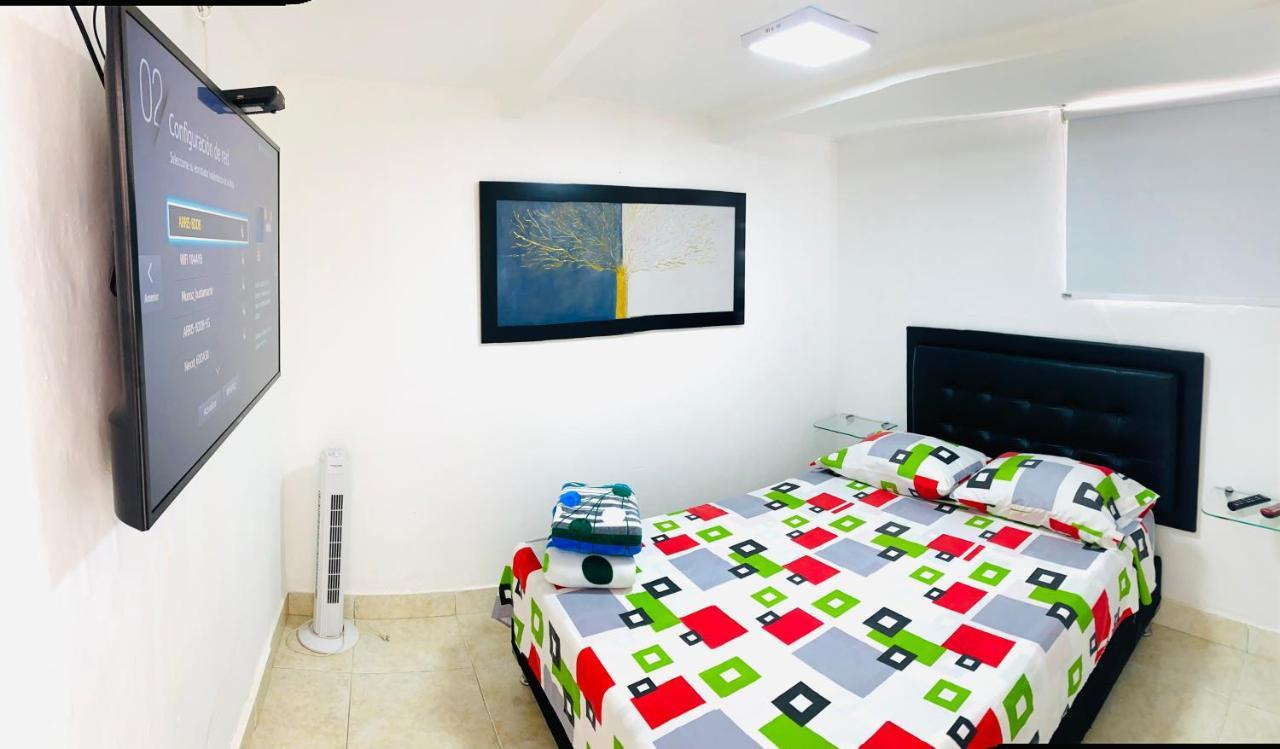 Cozy Apartment In The Poblado San Lucas Medellín Eksteriør billede