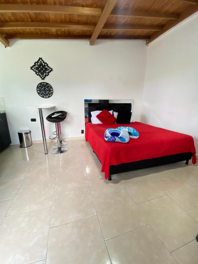 Cozy Apartment In The Poblado San Lucas Medellín Eksteriør billede